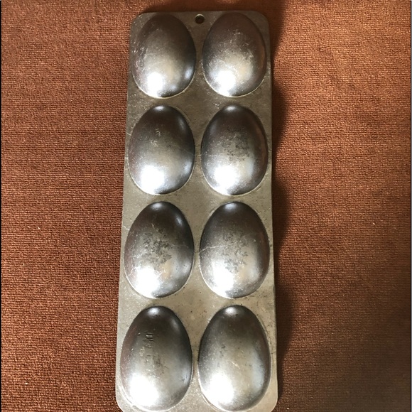Antique Egg Tray - Picture 2 of 2